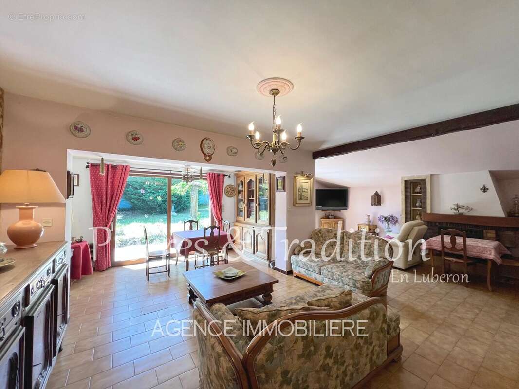 Maison à CERESTE