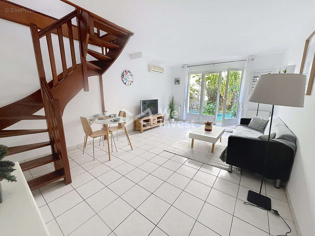 Maison 87 m² à Nanterre  - photo 3