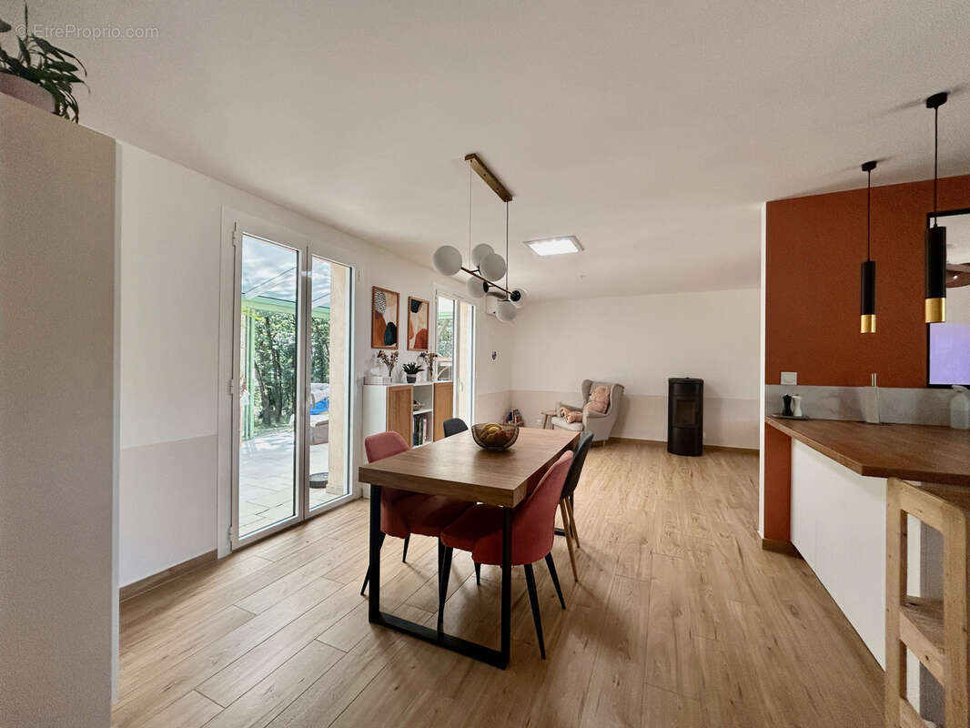 Maison de plain-pied, 3 chambres, garage, terrain - photo 2