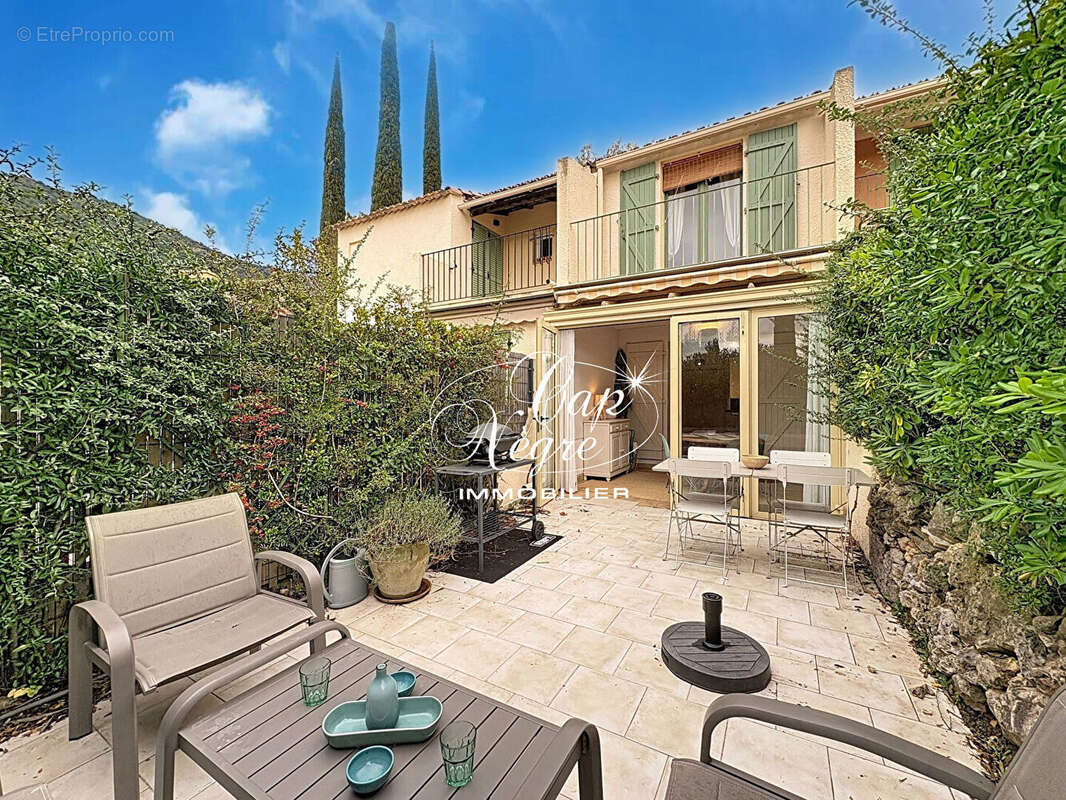 Appartement à LE LAVANDOU