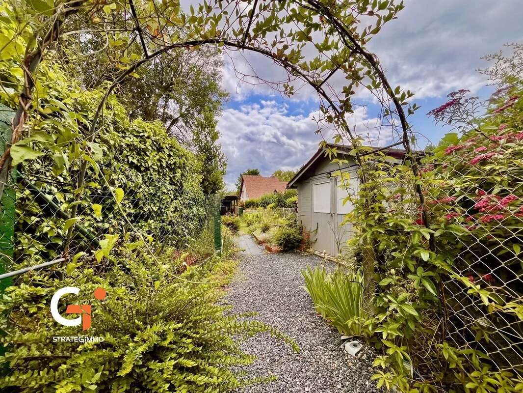 Maison à TOURVILLE-LA-RIVIERE