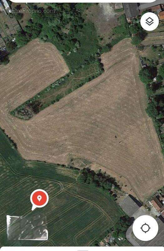 Terrain à BOHAIN-EN-VERMANDOIS