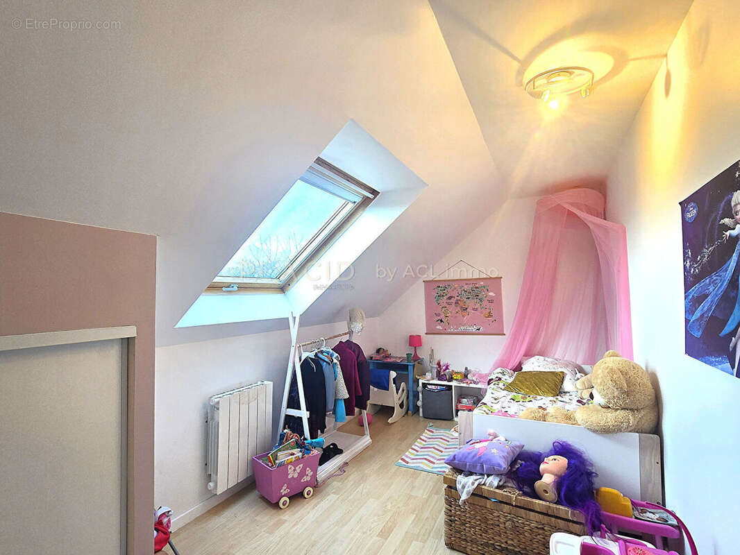 Maison à ETIVAL-LES-LE-MANS