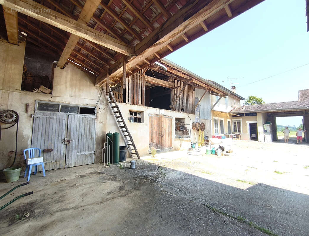 Maison à SAINT-BONNET-DE-CHAVAGNE
