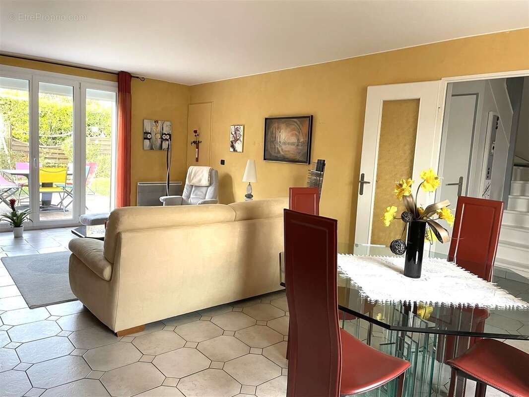 Maison 93 m² à Pontault-Combault  - photo 5
