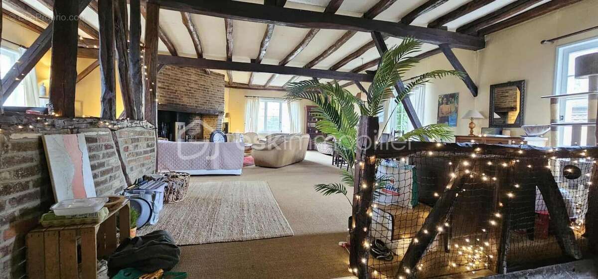 Appartement à SAINS-EN-AMIENOIS