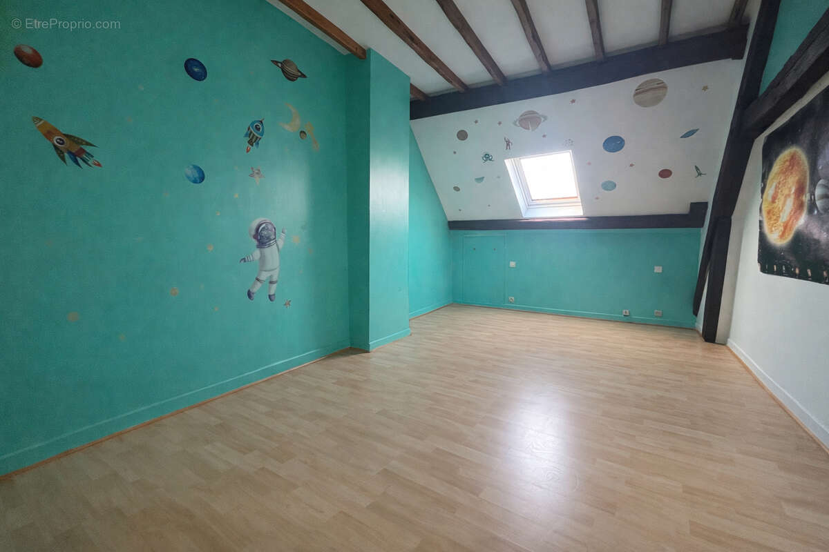 Appartement à LINAS