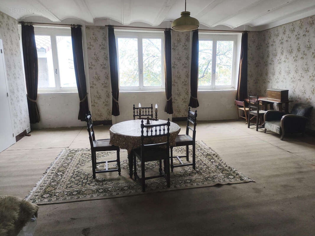 Appartement à SAINT-DIDIER-EN-VELAY