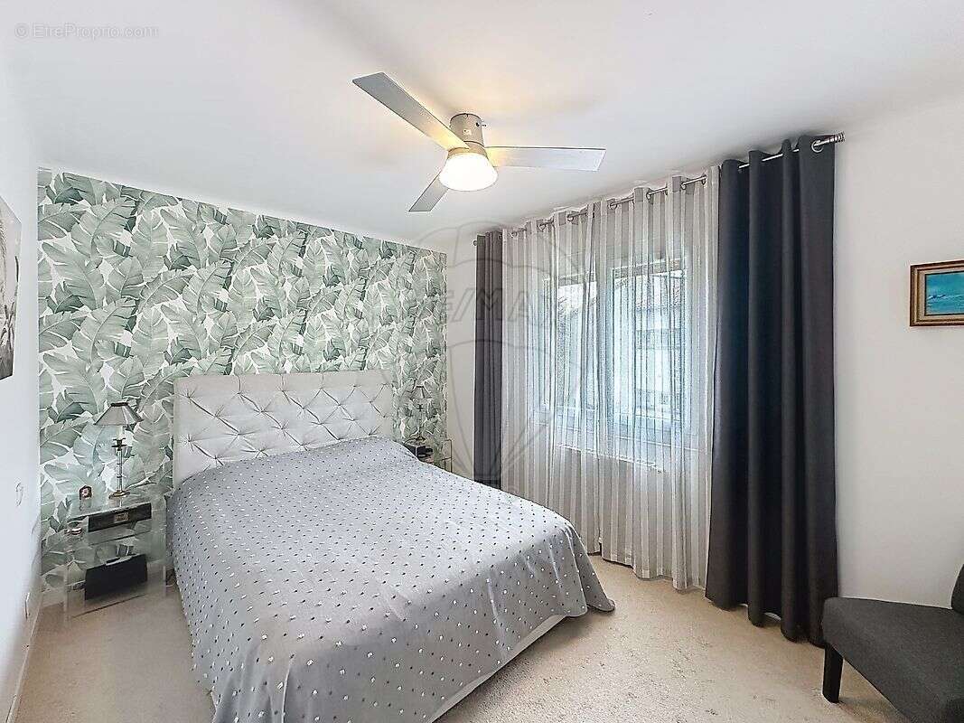 Maison à BAGNOLS-SUR-CEZE