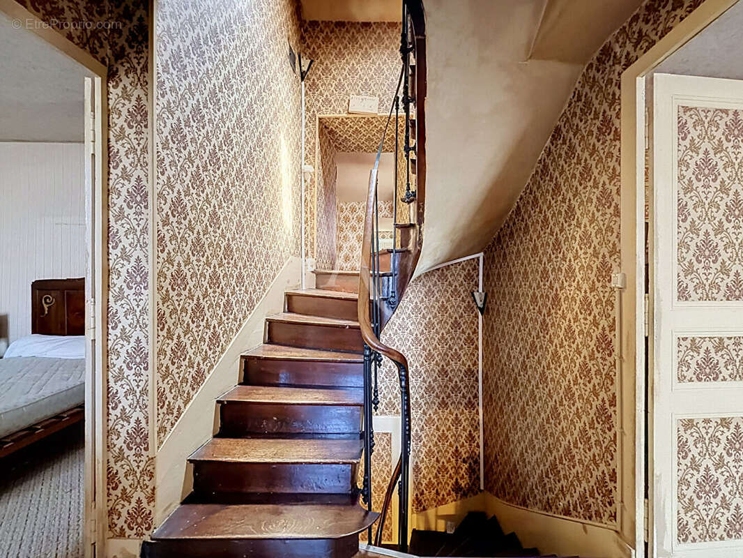 Maison Brissac Quincé 5 pièce(s)165 m2 - photo 9