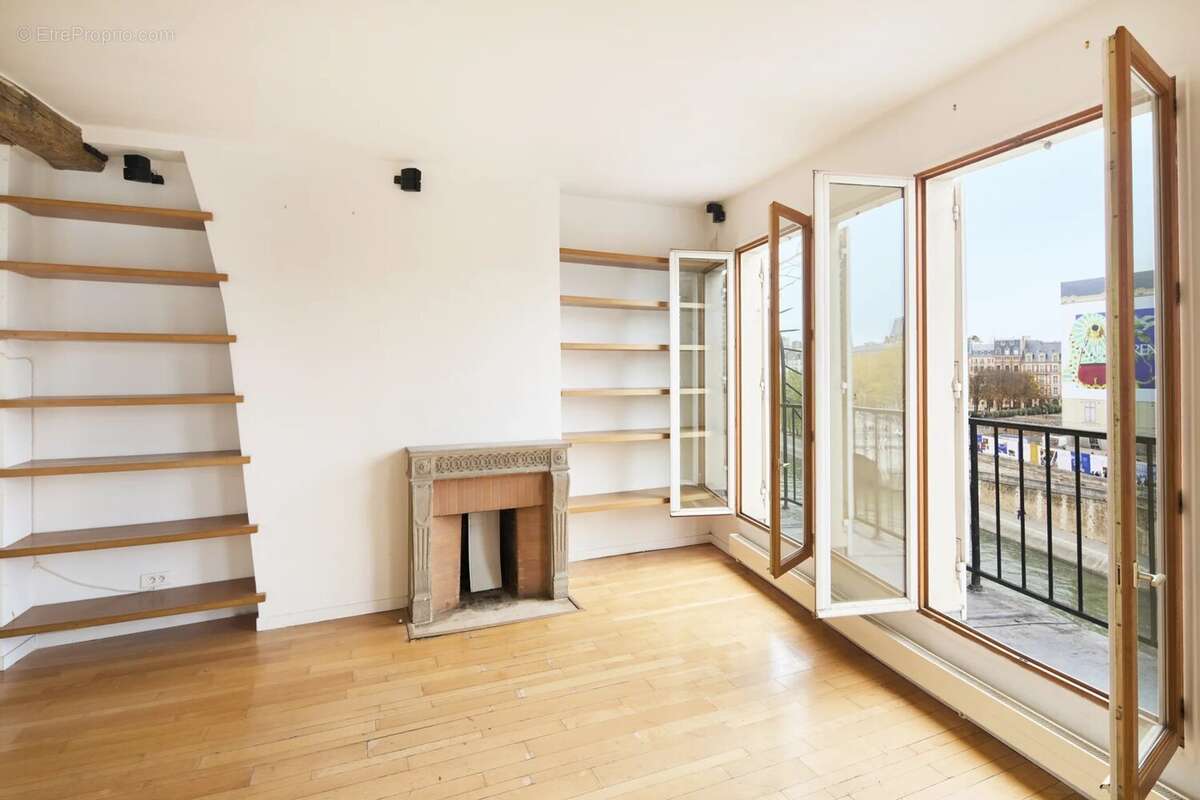 Appartement à PARIS-6E