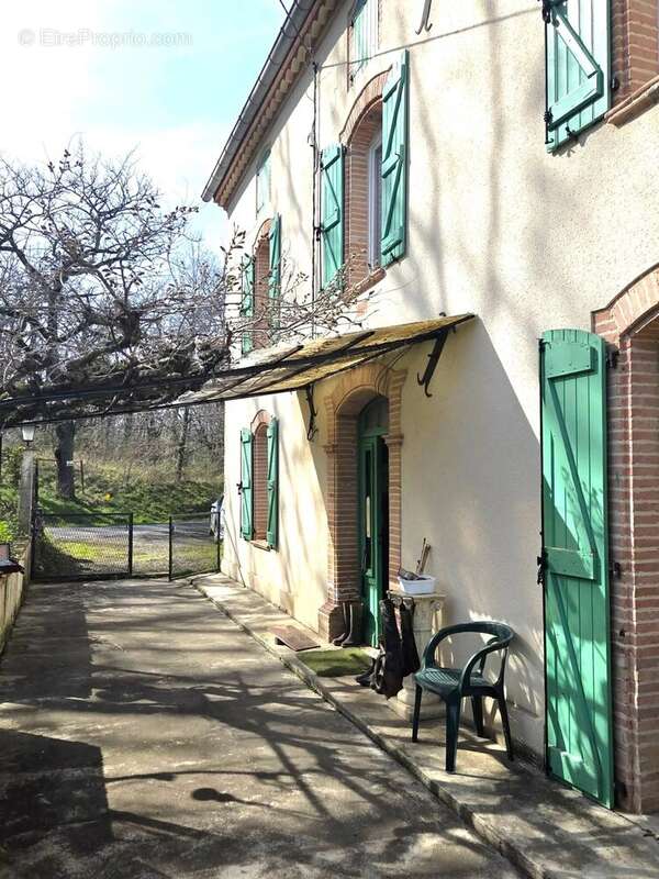 Maison à LISLE-SUR-TARN