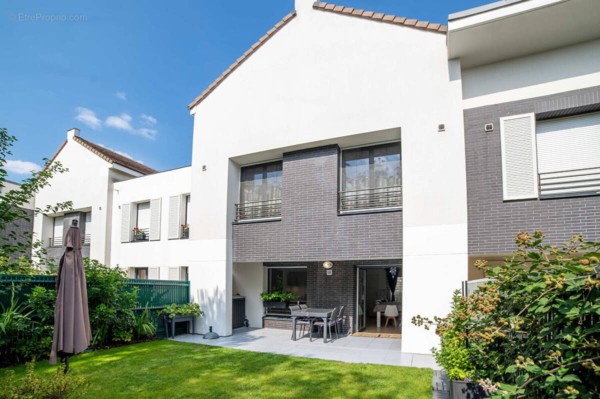 Maison à SAINT-GRATIEN