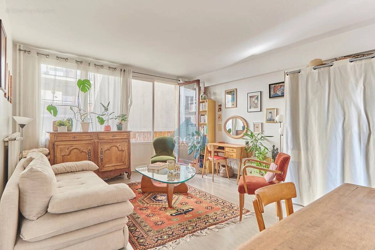 Appartement à PARIS-12E