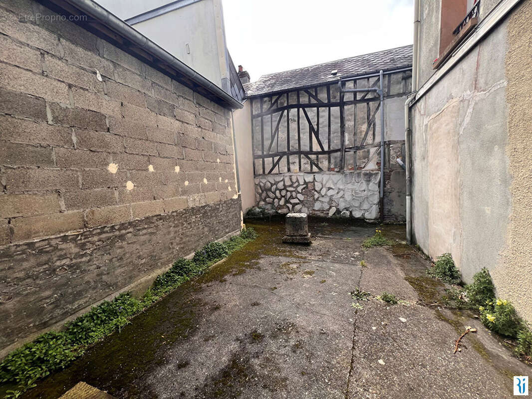 Appartement à DEVILLE-LES-ROUEN