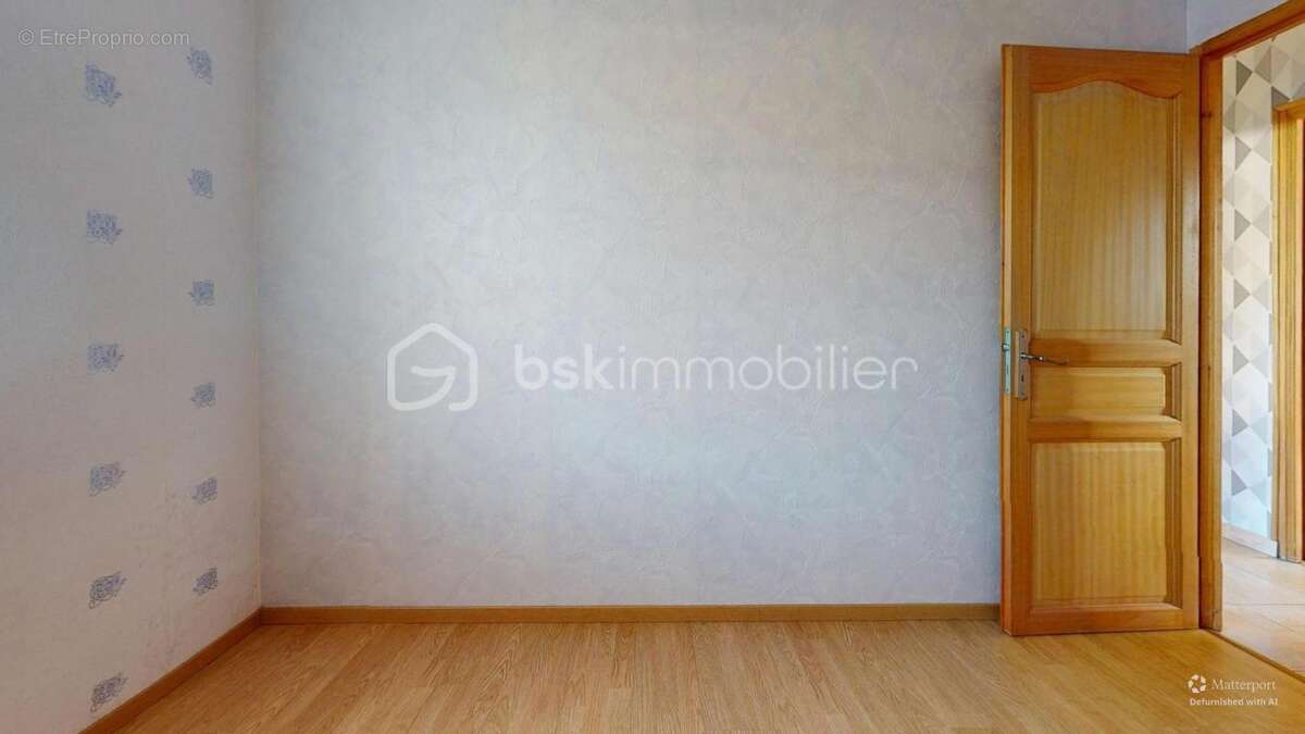 Maison à BELLEGARDE