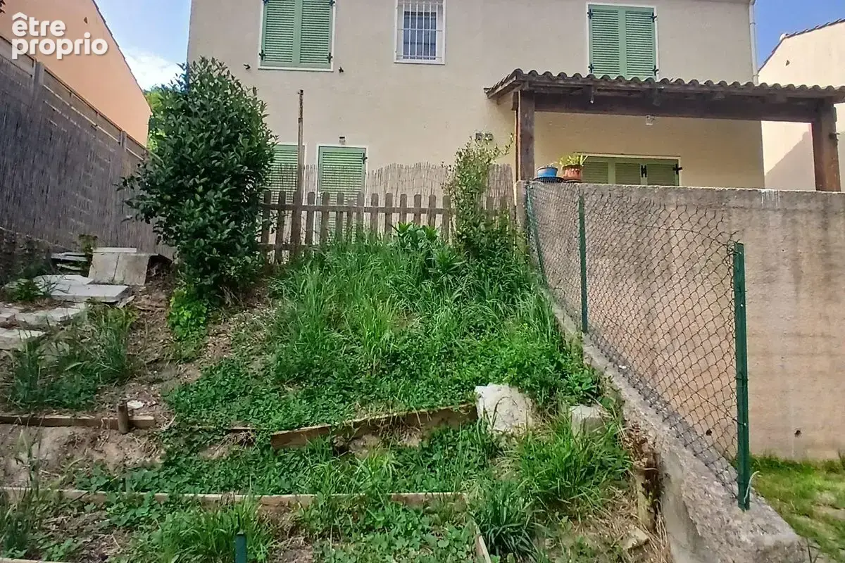Secteur Buzine Villa T4 non mitoyenne de 102m² avec vue panoramique et garage sur terrain de 400m² - photo 3