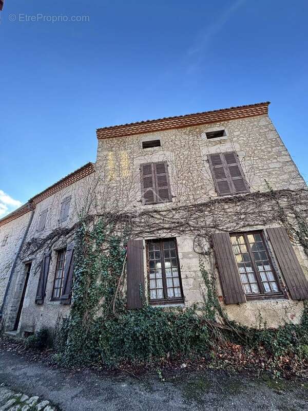 Maison à CHARROUX