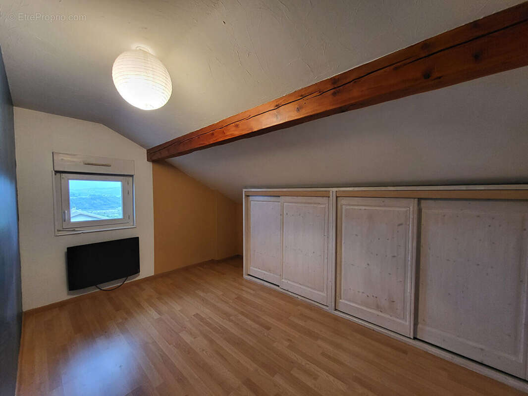 Appartement à SAINT-PIERRE-D'ALBIGNY