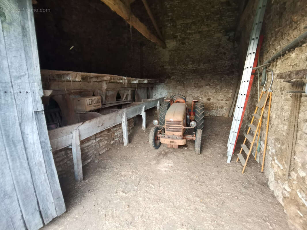 Maison à CELLEFROUIN