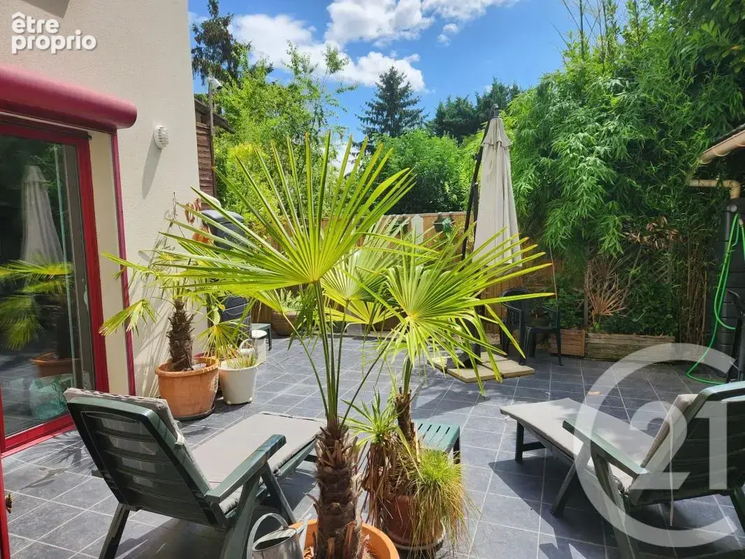 Photo Maison à Creteil au prix de 690 000€