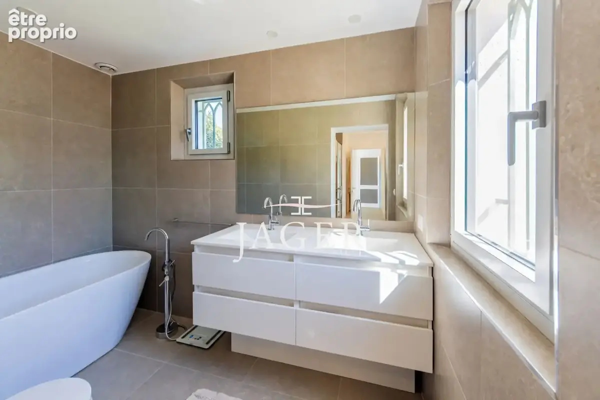 Maison 7 pièces 200 m² à vendre à Grimaud (83310) - photo 7