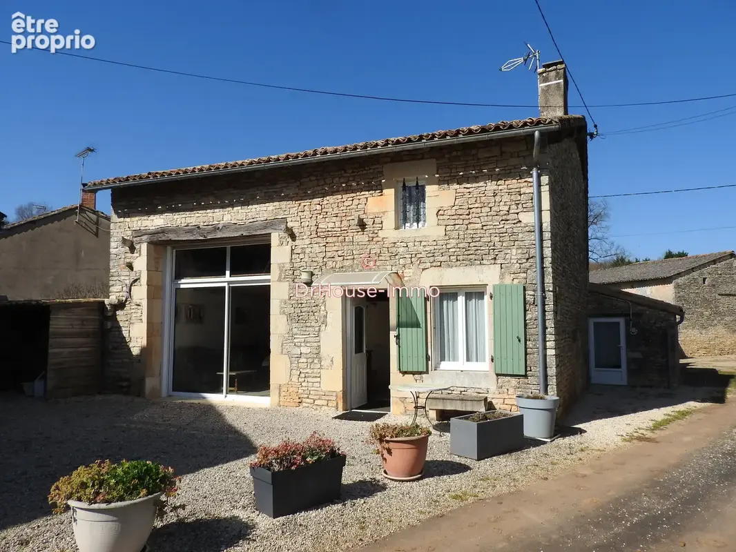 Maison 10 pièces 218 m² à vendre à Chaunay (86510) - photo 20