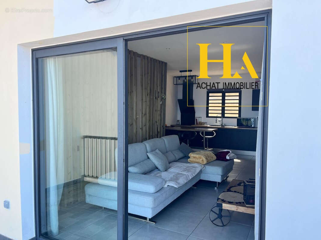 Maison à LES TROIS-BASSINS