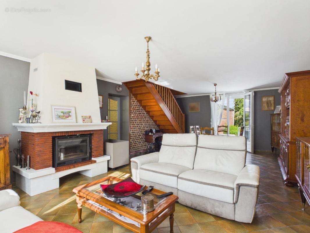 Maison 182 m² à Vendeuil-Caply  - photo 9