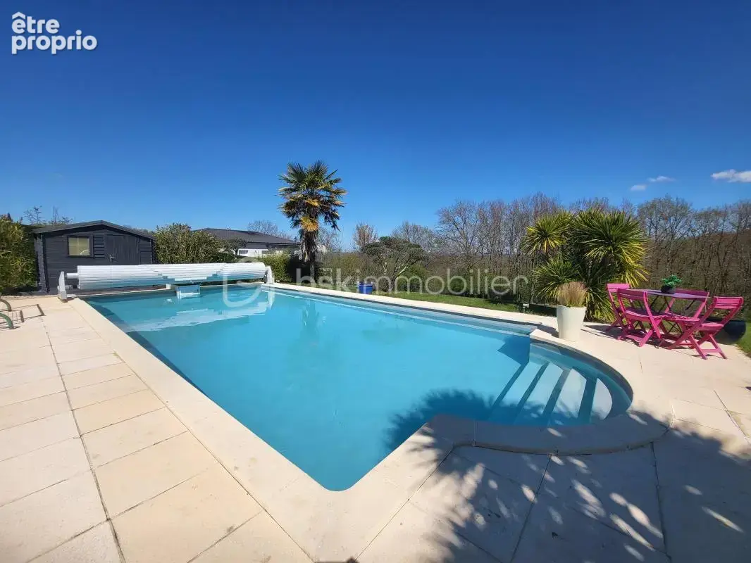 Maison aubiac 152 m² - garage- piscine-veranda- jardin 4800 m² - photo 4