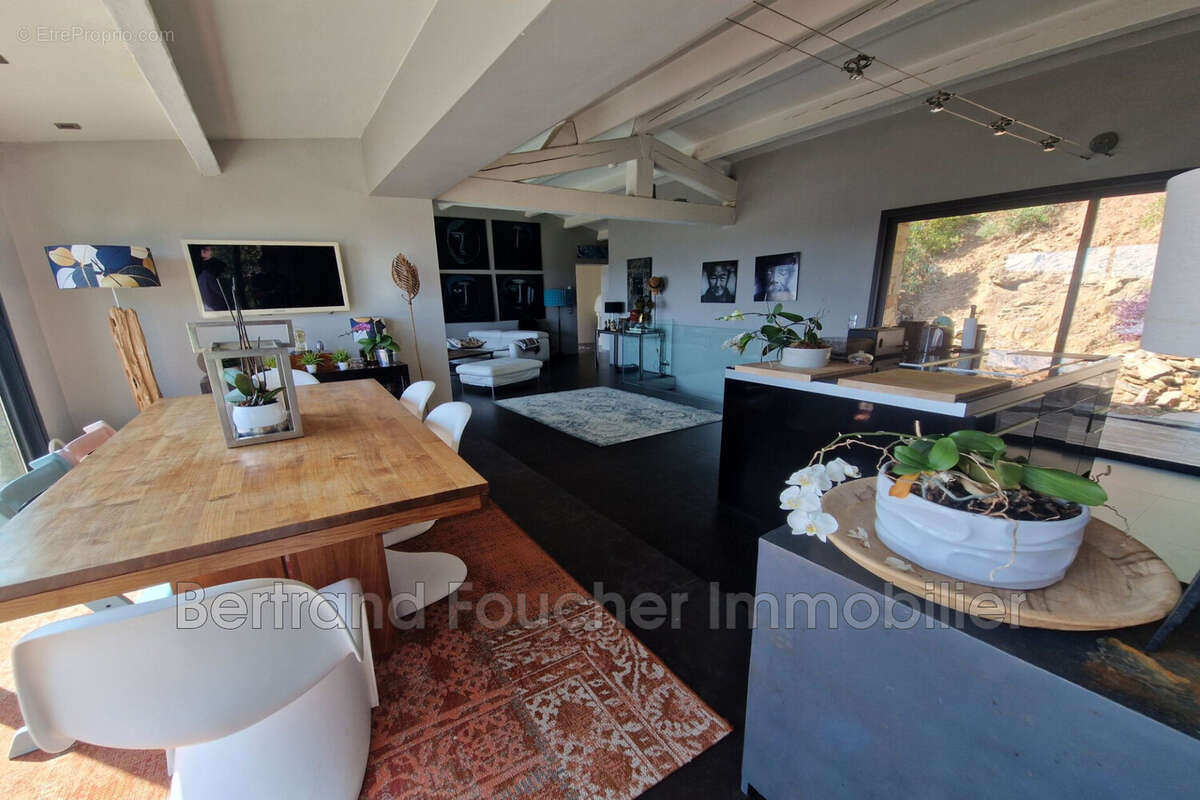 Maison à CAVALAIRE-SUR-MER