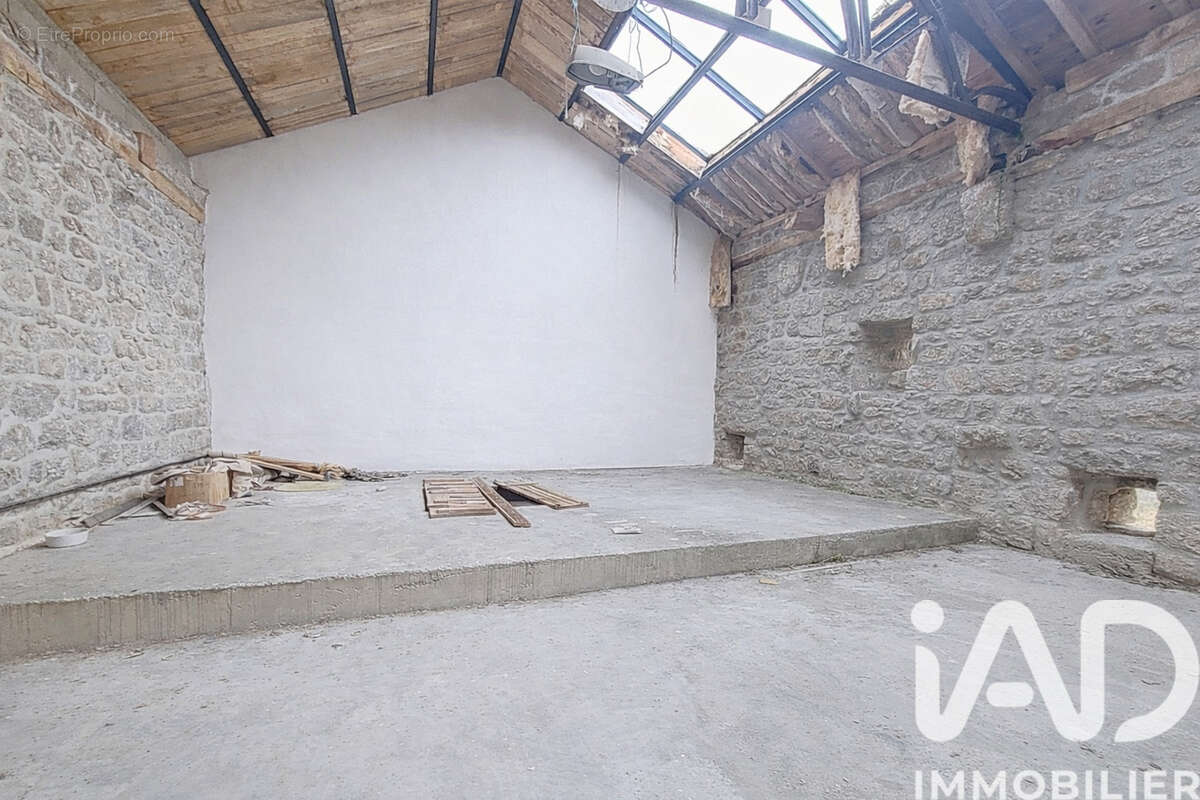 Photo 8 - Maison à RIEUTORT-DE-RANDON