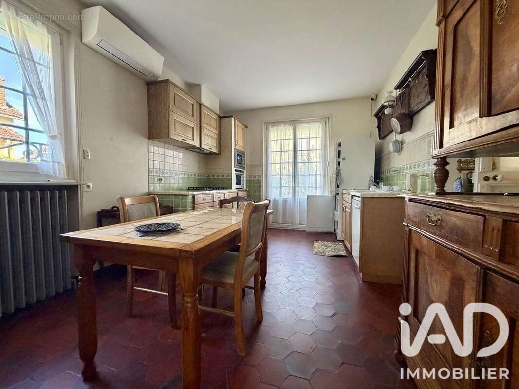 Maison 159 m² à Arpajon  - photo 6