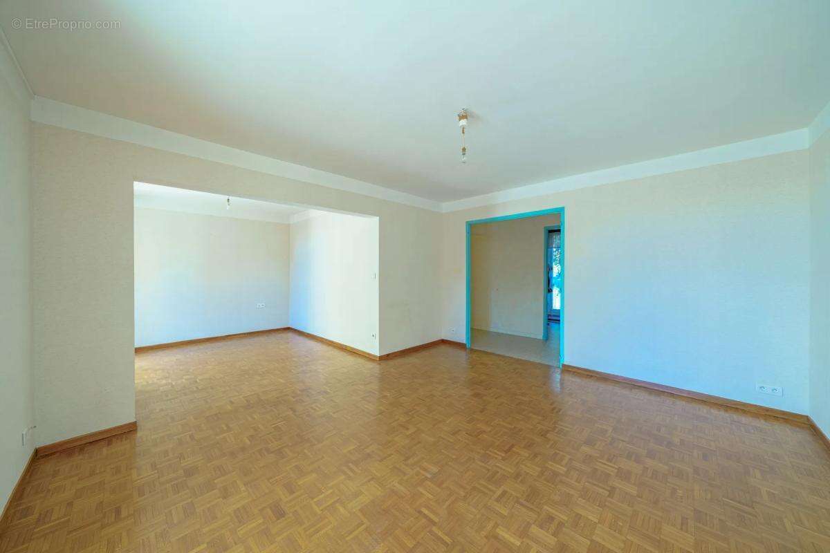 Appartement à MARSEILLE-15E