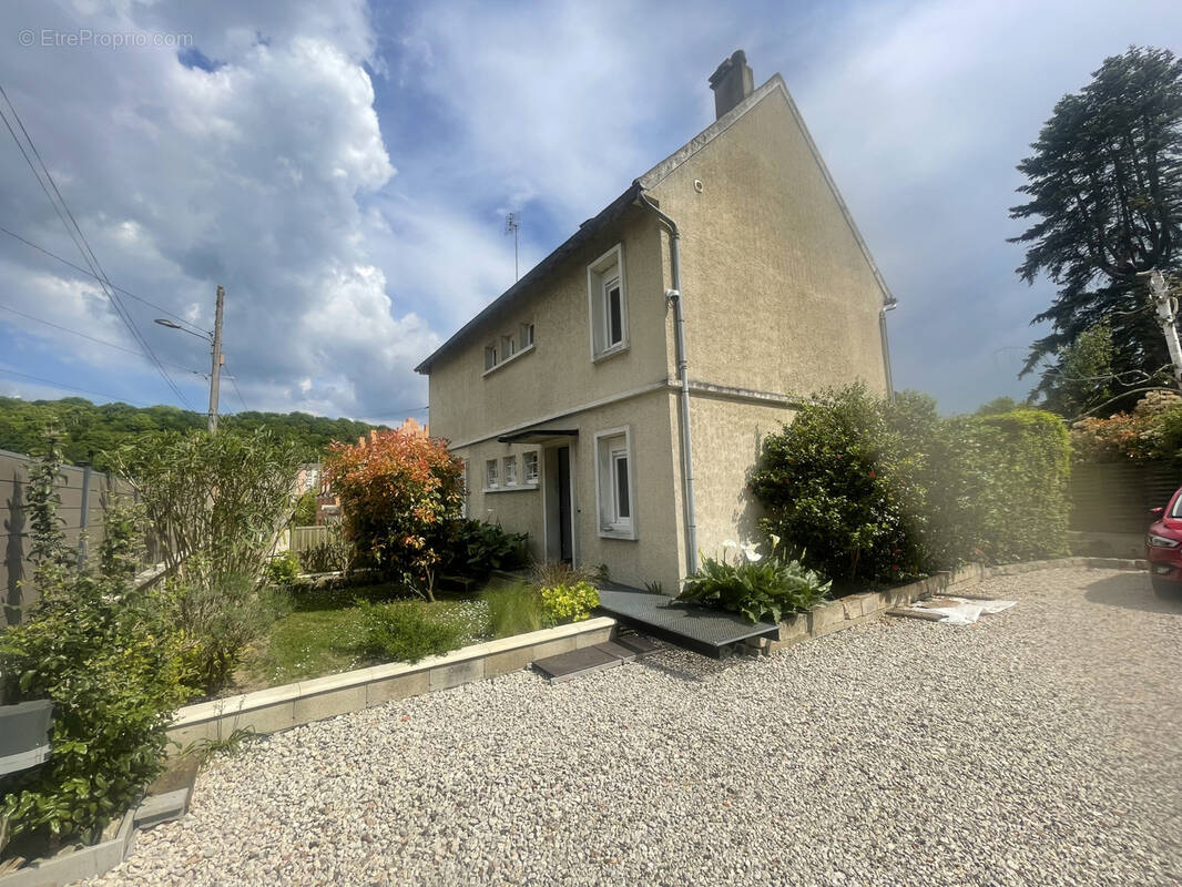 Maison à PONT-SAINTE-MAXENCE