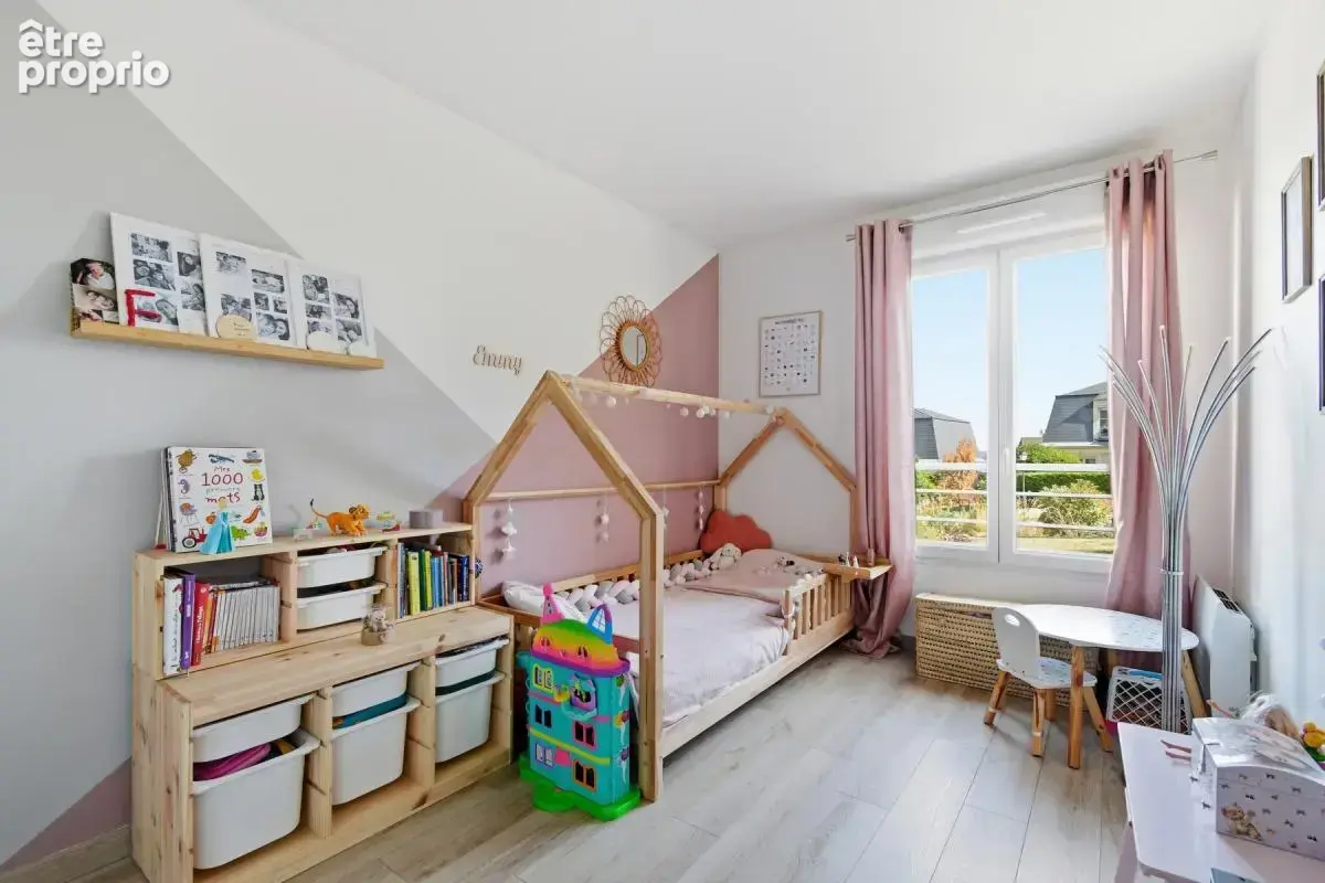 Tres beau rez-de-jardin de 5 pieces a saint-cyr-l'ecole avec double box et cave - photo 11