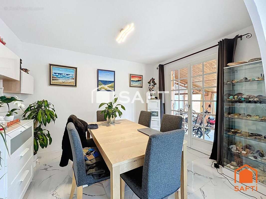 Photo 6 - Maison à REGUSSE