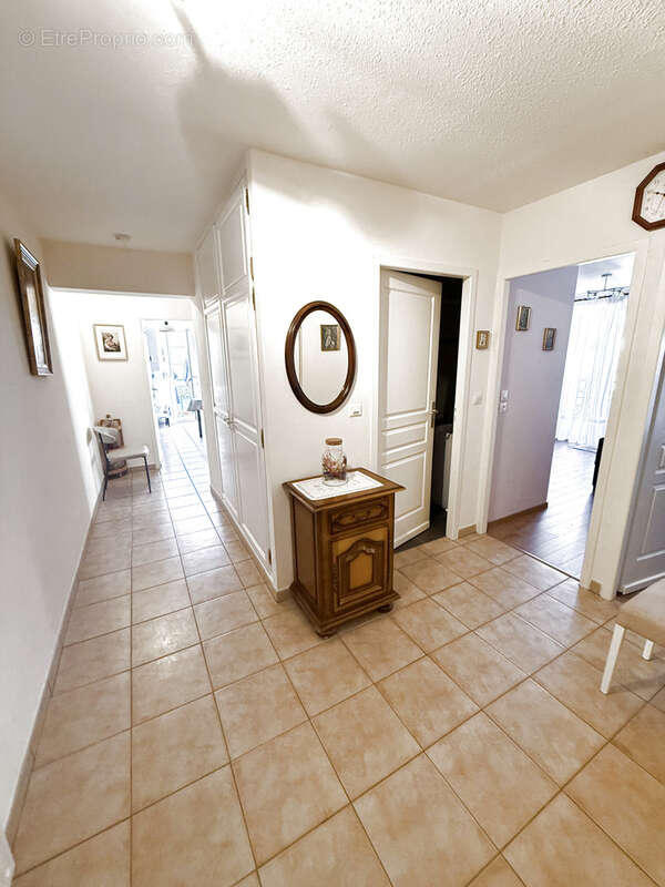 Appartement à ARS-SUR-MOSELLE