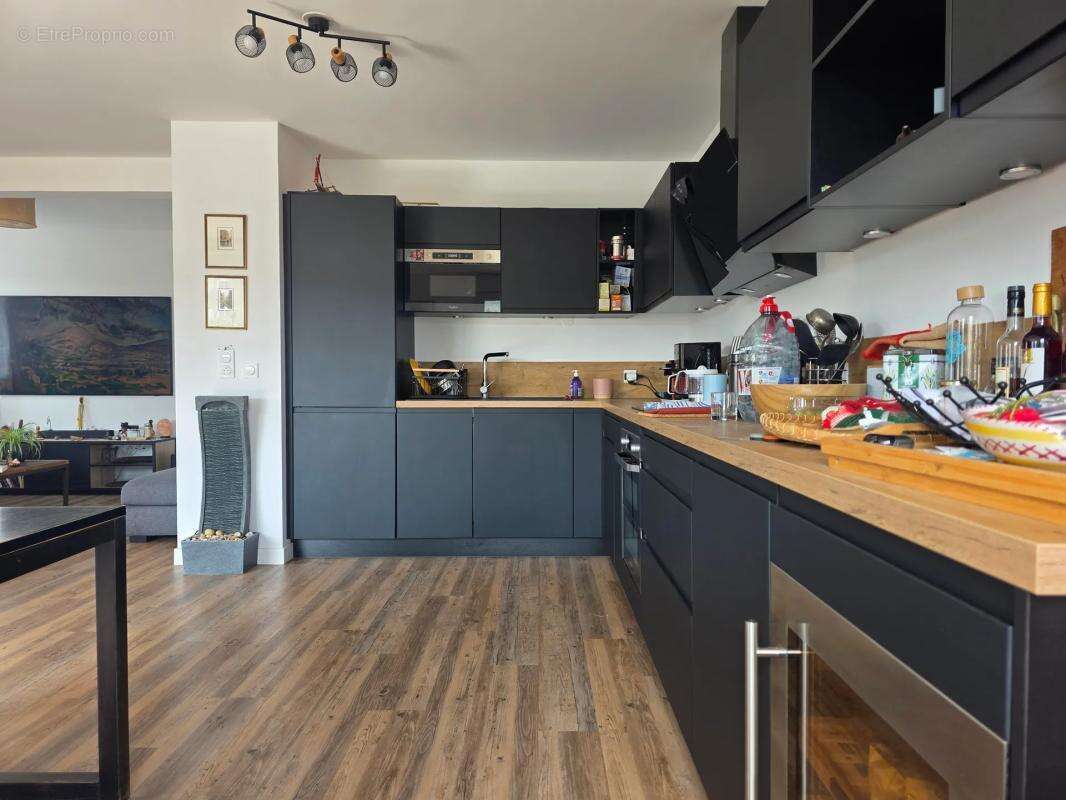 T4 98 m2 · Dernier étage · Terrasse 42 m2 plein sud · DPE A - photo 4