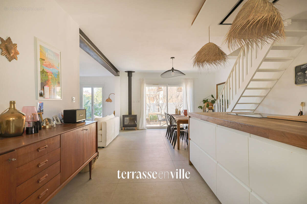 Maison à SIX-FOURS-LES-PLAGES