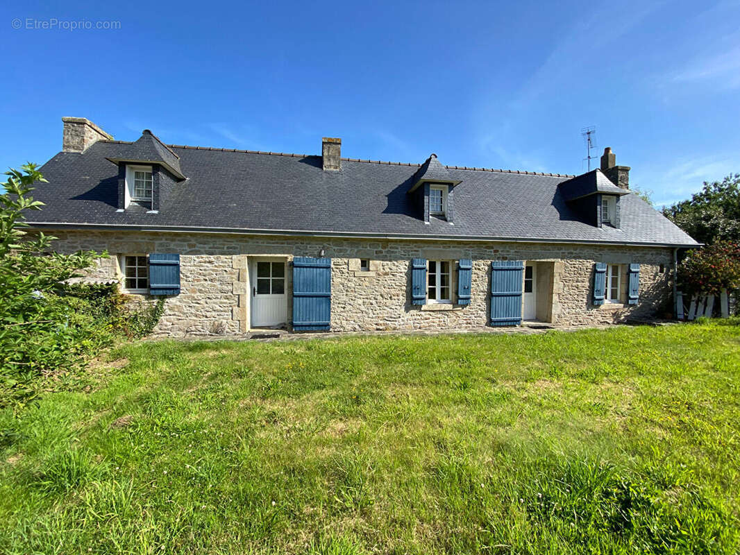 Maison à PLOZEVET