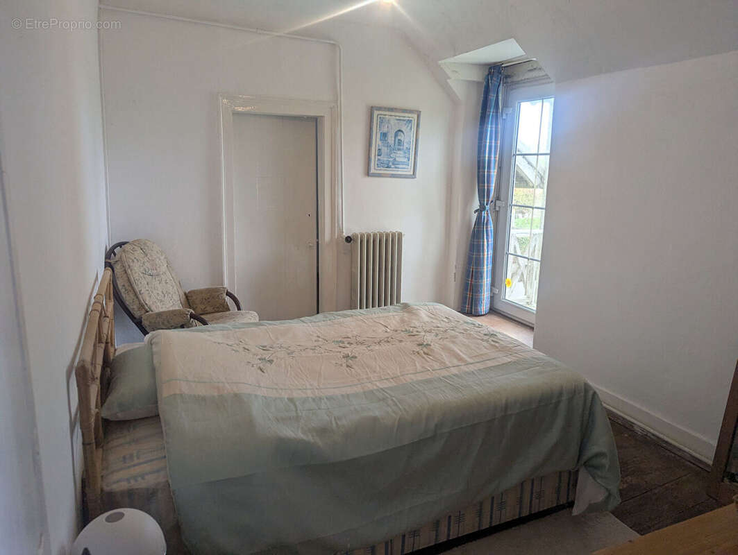 Maison à LASSAY-LES-CHATEAUX