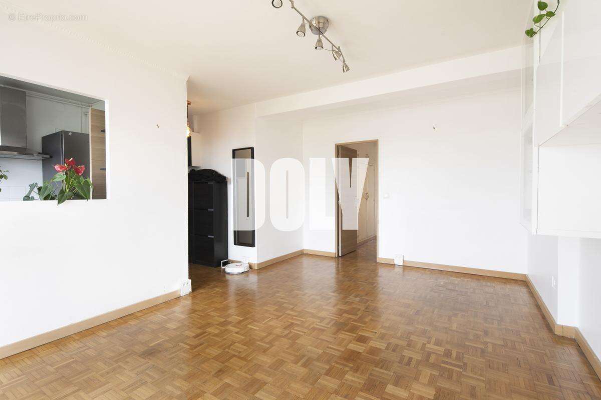 Appartement à FONTENAY-SOUS-BOIS