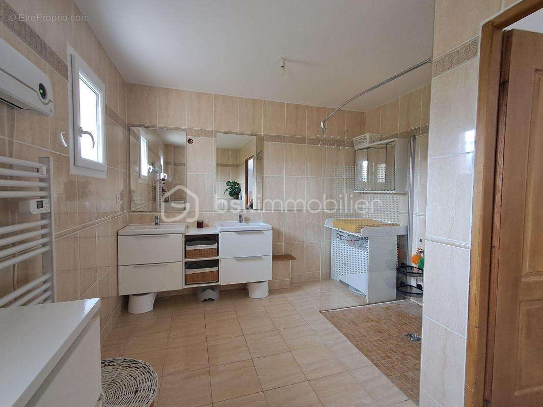 Maison à TIBIRAN-JAUNAC