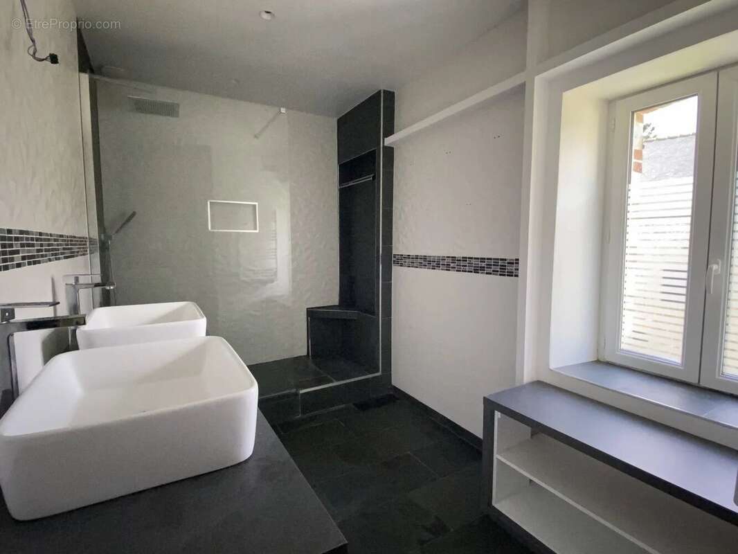 Maison à PLOUER-SUR-RANCE