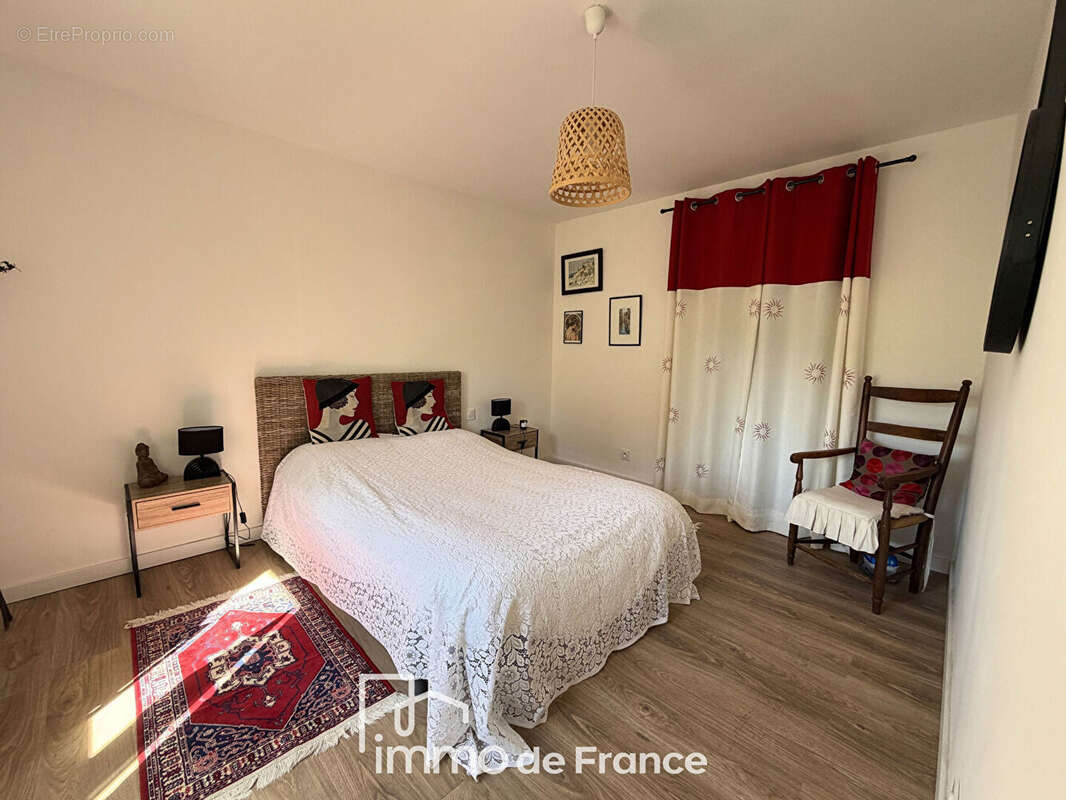 Belle maison en pierre rénovée avec terrain plat - photo 7