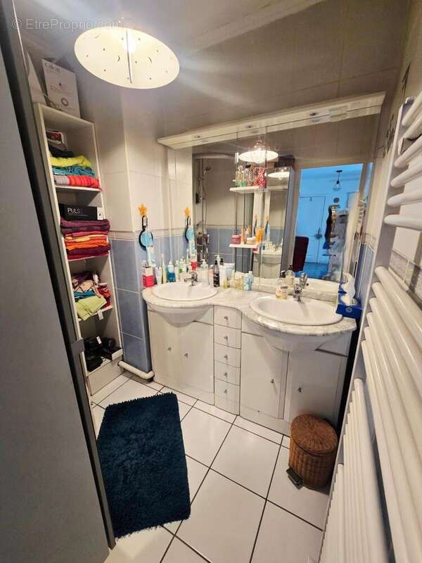 Appartement 75 m² à Saint-Etienne  - photo 9
