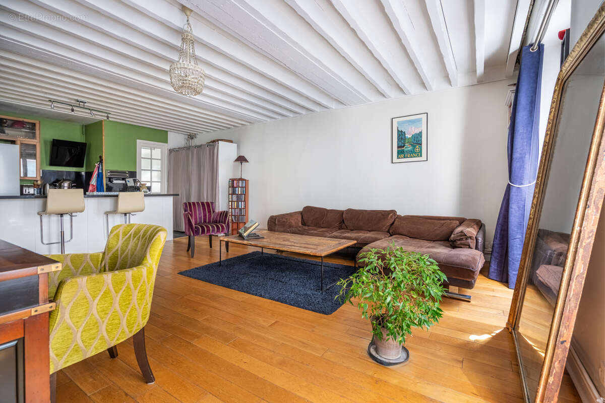 Appartement à PARIS-11E