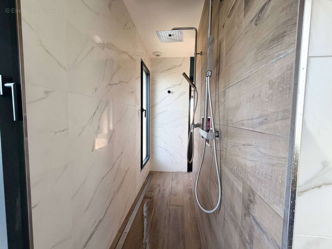 Maison à SAINT-CELERIN