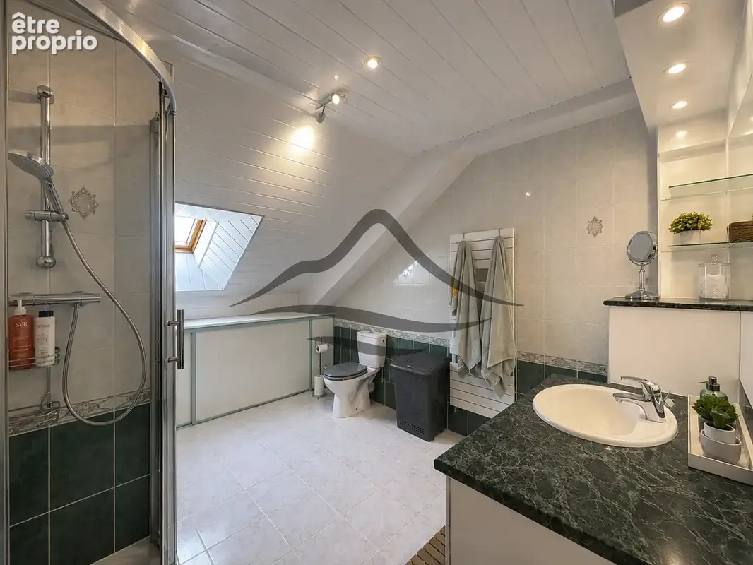Maison 5 pièces de 134m2 sur 3400m2 de terrain constructible à Saint-Girod - photo 9